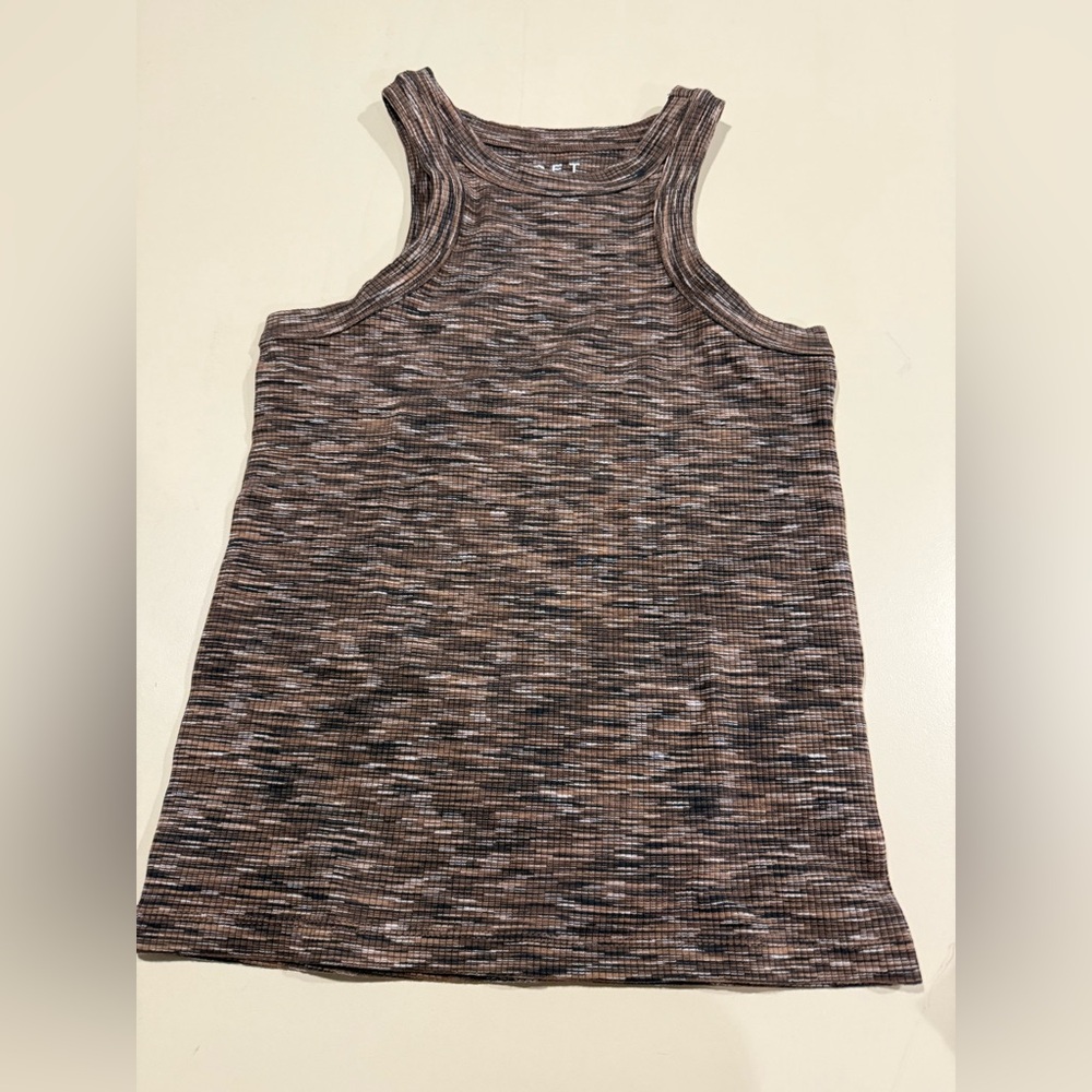 Loft space dye tank